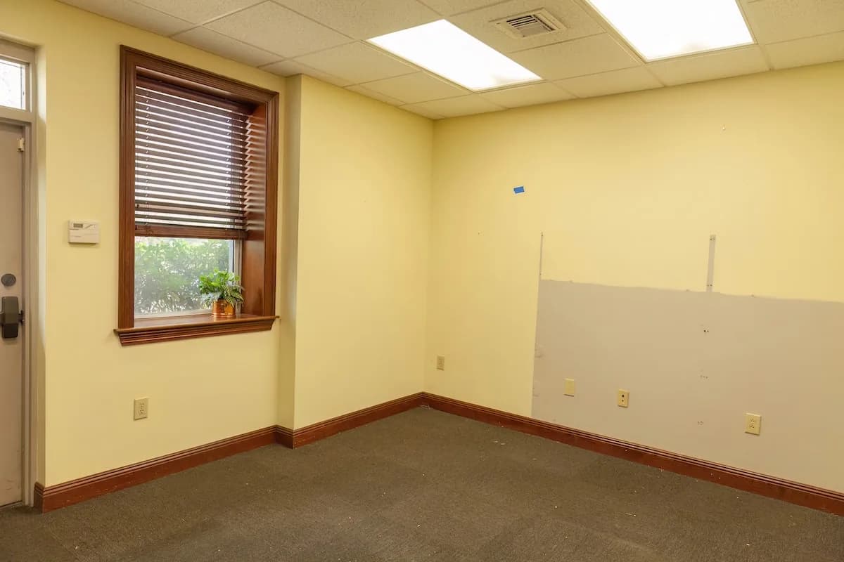 Lamar Advertising — Commercial Interior — photo 4 by Pro 1 Painters