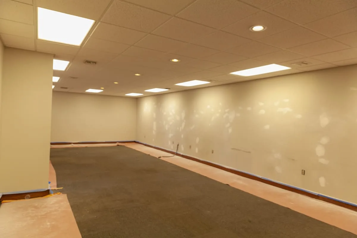 Lamar Advertising — Commercial Interior — photo 5 by Pro 1 Painters