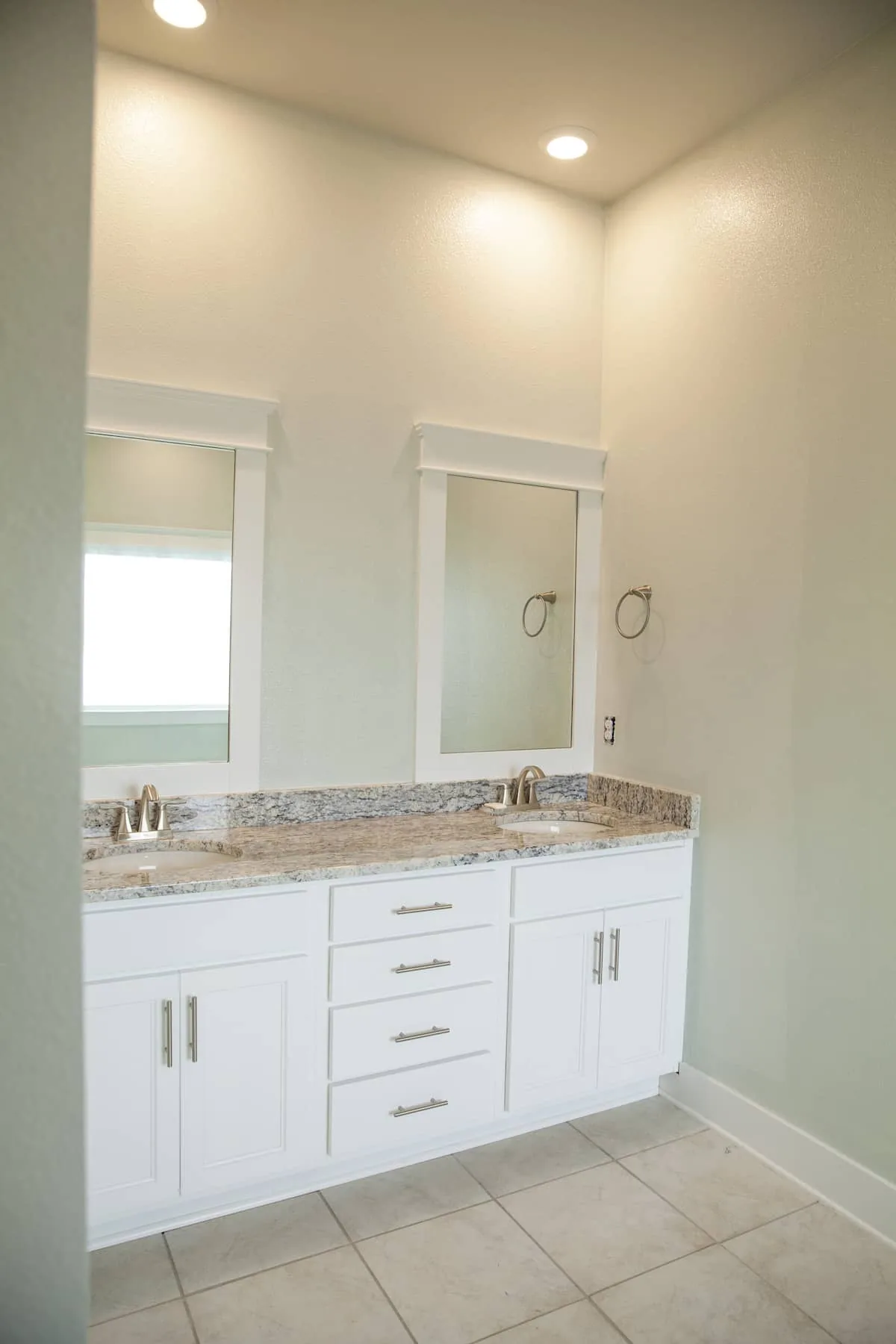 Modern Coastal Repaint — Nadina Loop — photo 11 by Pro 1 Painters