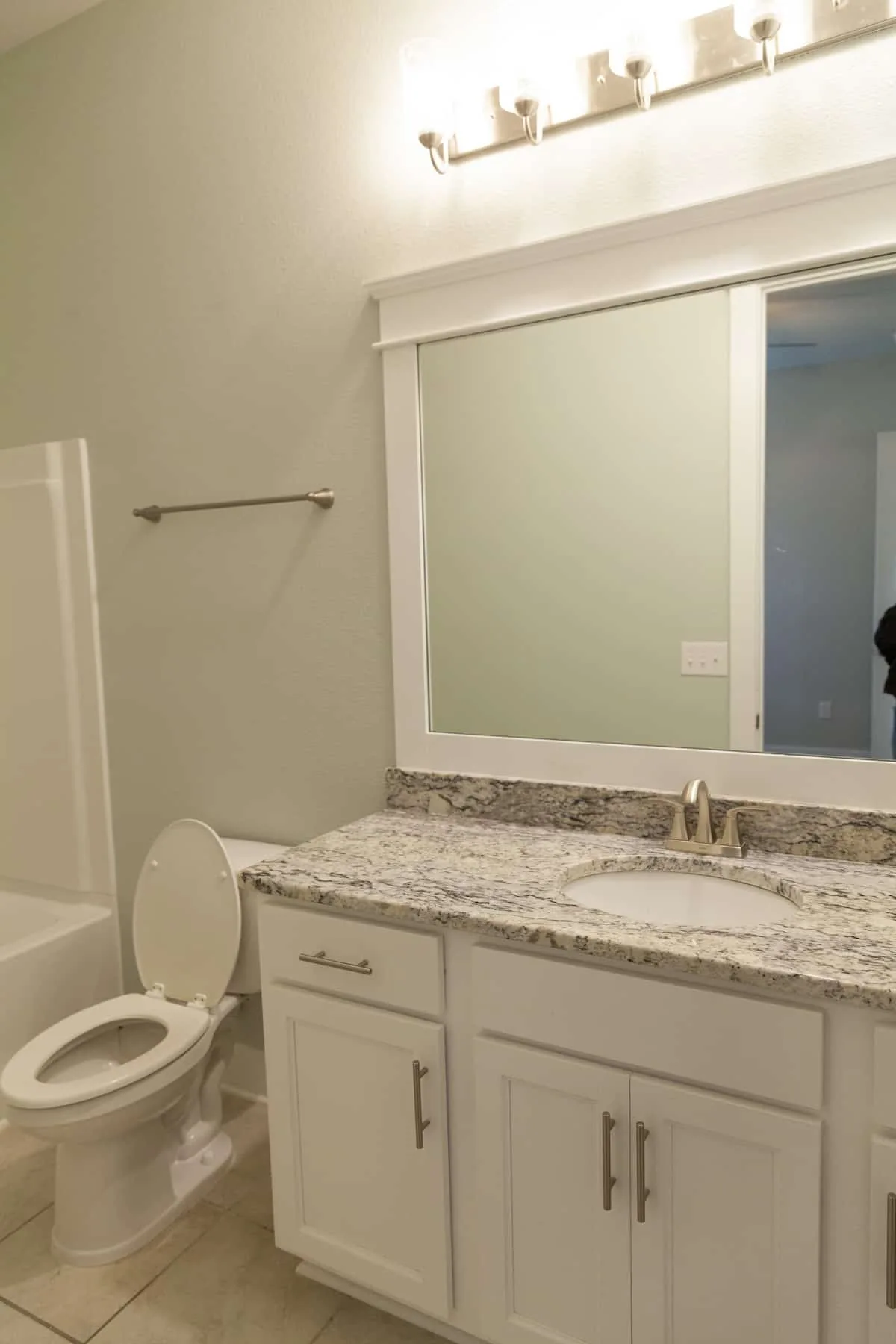 Modern Coastal Repaint — Nadina Loop — photo 13 by Pro 1 Painters